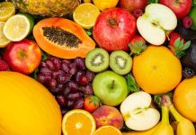 Meyve, sağlıklı beslenmenin temel taşlarından biridir. Vitamin, mineral ve lif bakımından zengin olan meyveler, vücudun ihtiyaç duyduğu besin öğelerini sağlar. Günlük diyetlerde meyve tüketimi, bağışıklık sistemini güçlendirmeye, sindirimi desteklemeye ve enerji sağlamaya yardımcı olur. Konulu bir haber görseli.