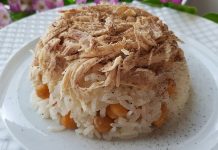 Tavuklu pilav, Türk mutfağında hem lezzeti hem de besleyici özellikleriyle öne çıkan klasik yemeklerden biridir. Yıllardır sofralarda yer alan bu yemek, özellikle protein ve karbonhidrat dengesini sağladığı için aile yemeklerinin vazgeçilmezidir. Konulu bir haber görseli.