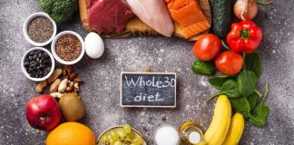Whole30, son yıllarda sağlıklı yaşam ve beslenme bilinciyle ilgilenen kişiler arasında giderek daha fazla konuşulan bir beslenme programı olarak dikkat çekmektedir. Bu program, kısa vadeli kilo kaybı hedeflerinden ziyade bireyin yediği gıdalarla olan ilişkisini yeniden değerlendirmesini amaçlar. Whole30, belirli bir süre boyunca bazı besin gruplarını tamamen hayatın dışına çıkararak vücudun verdiği tepkileri gözlemlemeye odaklanır. Konulu bir haber görseli.