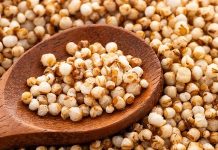 Amarant, son yıllarda hem sağlıklı yaşam arayışında olan tüketicilerin hem de alternatif tarım ürünlerine yönelen üreticilerin dikkatini çeken bir süper gıda olarak öne çıkıyor. Geleneksel tahıllardan farklı olarak botanik açıdan tahıl sayılmayan ancak kullanım alanı ve besin değeriyle tahıllarla benzerlik gösteren amarant, özellikle glutensiz yapısı sayesinde geniş bir kitleye hitap ediyor. Uzmanlar, artan gıda intoleransları ve fonksiyonel beslenme trendleri doğrultusunda amarantın gelecekte daha da yaygınlaşacağını öngörüyor. Konulu bir haber görseli.