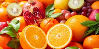 Hava sıcaklıklarının düşmesiyle birlikte beslenme tercihleri de mevsime göre değişiyor. Yaz aylarında daha hafif ve serinletici gıdalar öne çıkarken, kış aylarında bağışıklığı destekleyen ve tok tutan besinlere yönelim artıyor. Bu noktada kış meyveleri, hem mutfaklarda hem de günlük beslenme düzeninde önemli bir yere sahip oluyor. Doğanın kış aylarında sunduğu bu ürünler, mevsiminde tüketildiğinde daha taze ve ulaşılabilir oluyor. Konulu bir haber görseli.